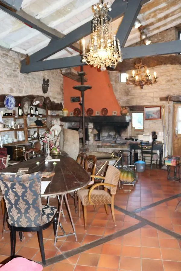 Bed and Breakfast Le Moulin A Huile Vailhourles