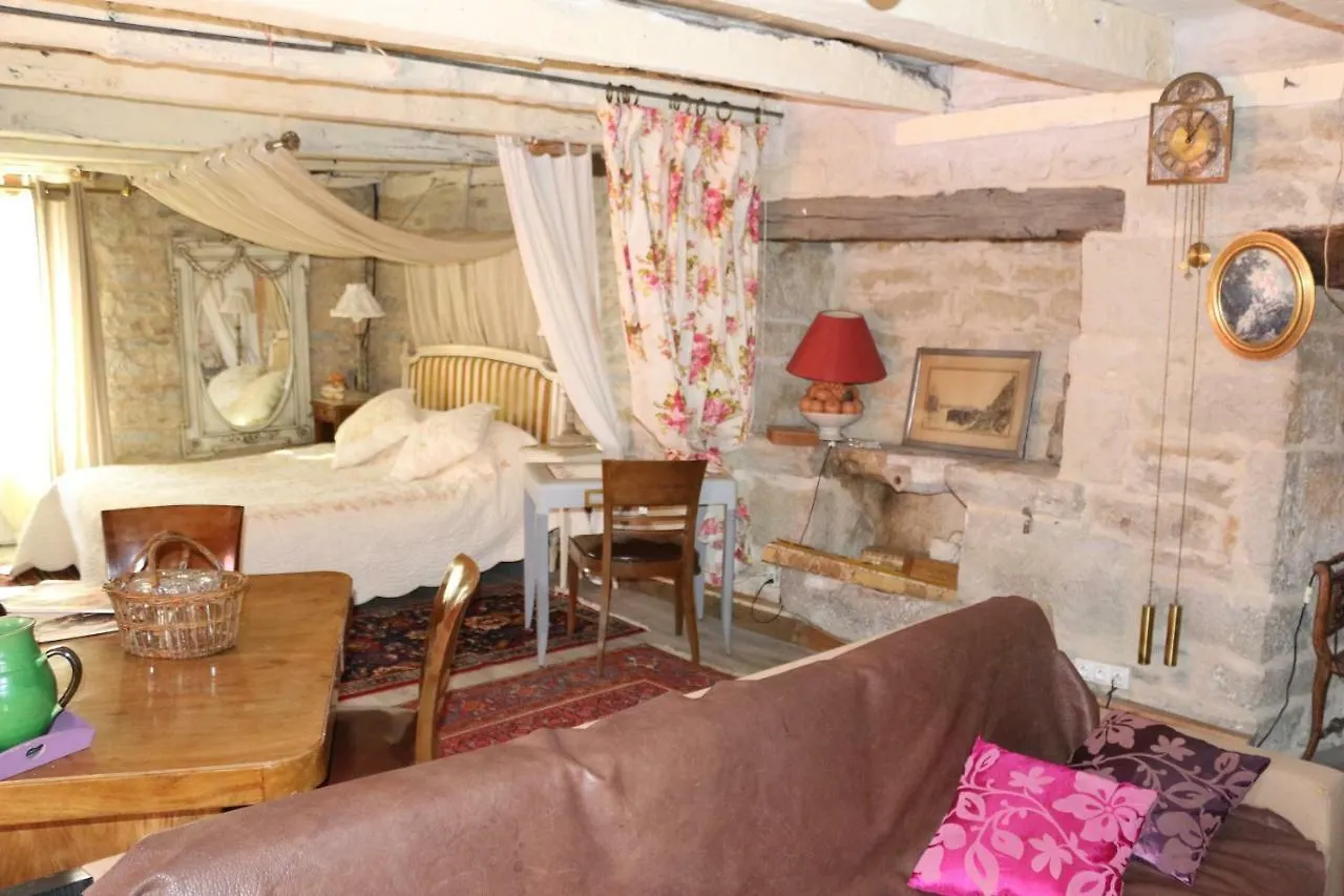 Bed and Breakfast Le Moulin A Huile Vailhourles 3*,